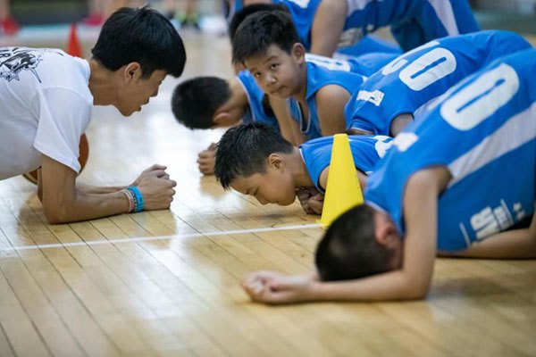篮球最大力量训练计划怎么写的啊_1